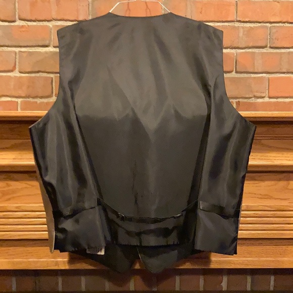 EUC Andrew Fezza pewter satin 5 button vest and tie set - Picture 4 of 9